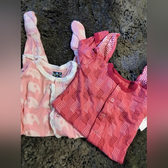 Kickee Pants Baby Girl Sleeper Bundle X 2 Size 3-6 Months - Picture 1 of 9